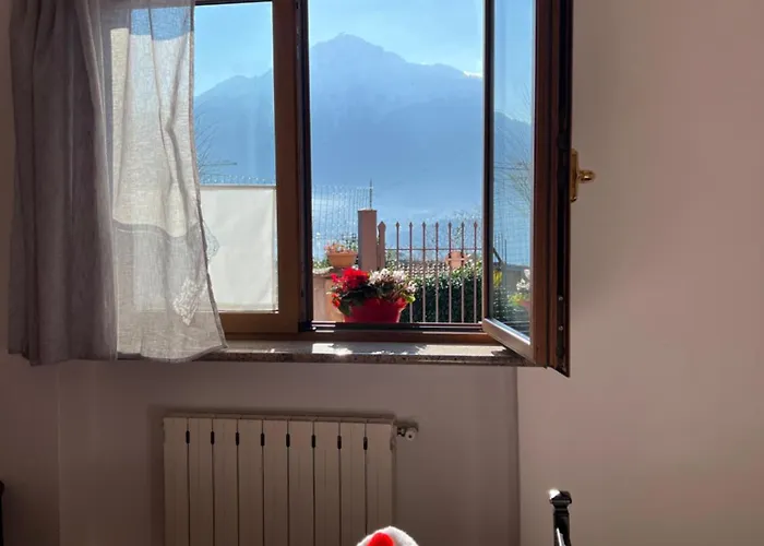 Casetta Al Belvedere - View Appartement Vercana